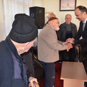 Edirne Valimiz Sayın Ekrem CANALP Huzurevini ve Çocuk Sitesini Ziyaret Etti - fotoğraf 4