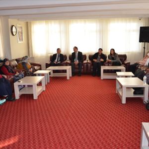Edirne Valimiz Sayın Ekrem CANALP Huzurevini ve Çocuk Sitesini Ziyaret Etti - fotoğraf 6