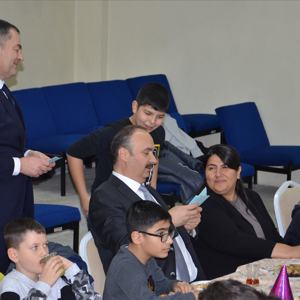 Edirne Valimiz Sayın Ekrem CANALP Huzurevini ve Çocuk Sitesini Ziyaret Etti - fotoğraf 13