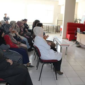 Muradiye’de Halk Eğitim Merkezinde Kadına Yönelik Şiddetle Mücadele Eğitimi - fotoğraf 3