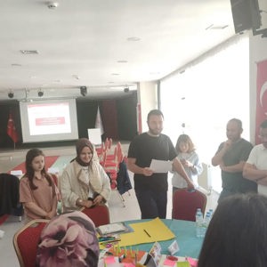 Afet ve Acil Durumlarda Psikososyal Destek Temel Düzey Müdahale Eğitimi Devam Ediyor - fotoğraf 3