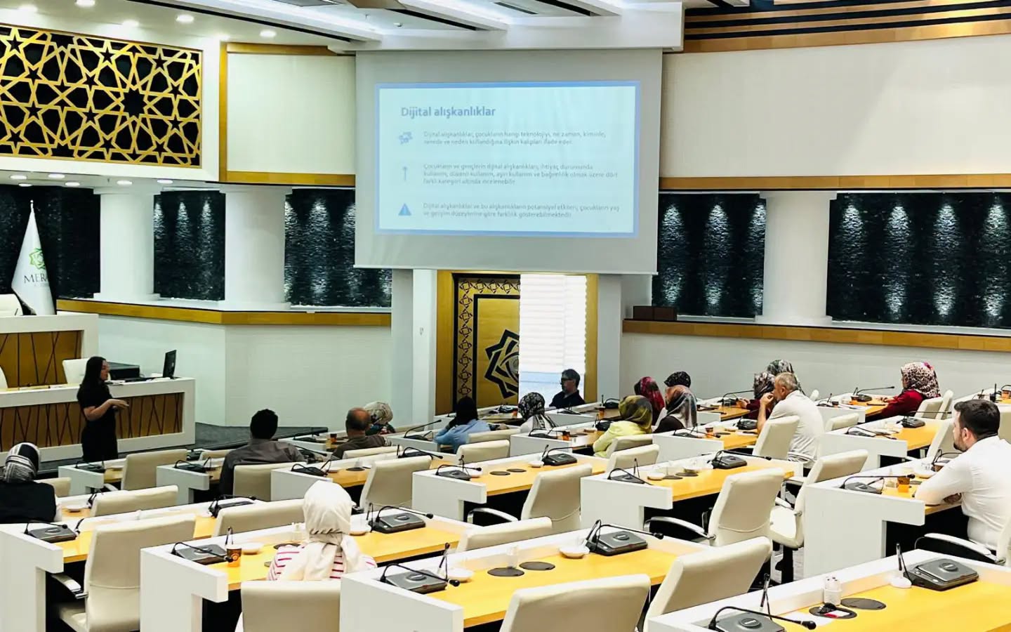 “Teknoloji Bağımlılığı ve Önleme Çalışmaları” Konulu Eğitim Gerçekleştirildi