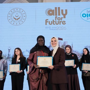 Bakanımız Göktaş, "ALLY for Future: Genç Müslüman Kadınlar Liderlik Programı"nın kapanışında konuştu - fotoğraf 6