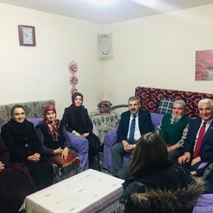 ŞEHİT AİLELERİ VE HUZUREVİ’NE YILBAŞI ZİYARETİ - fotoğraf 4