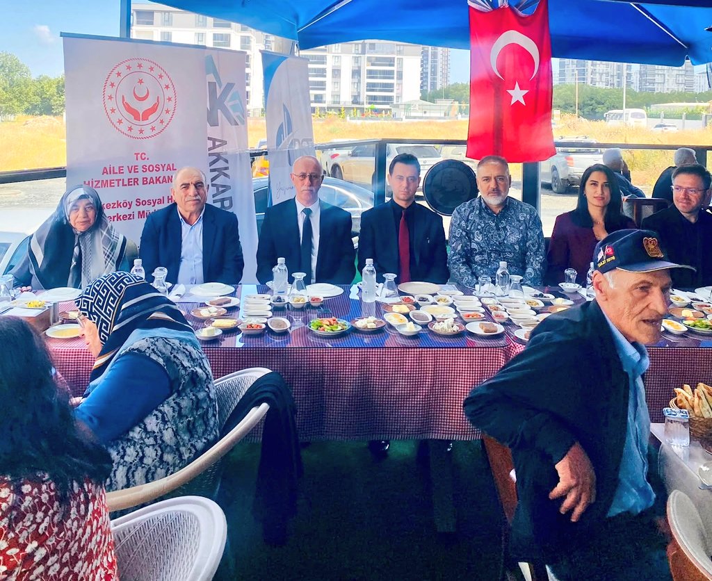 Babalar Günü’nde Şehit Babaları ve Aileleriyle Bir Araya Gelindi