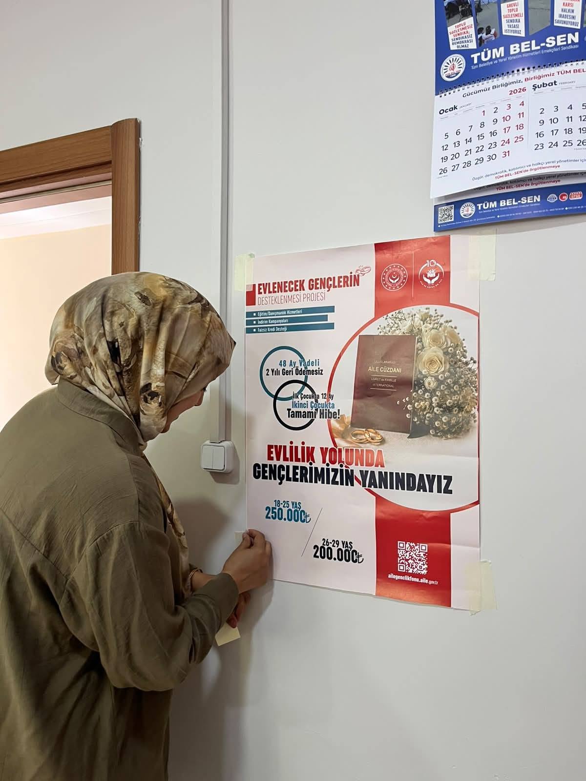 Bulanık’ta Bilgilendirme Afişleri Kamu Binalarında Sergilendi
