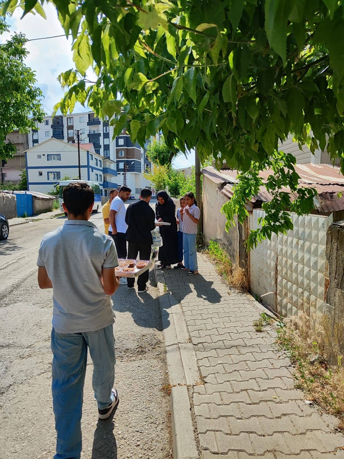 Çocuklarımızdan Aşure Günü’nde Anlamlı İkram