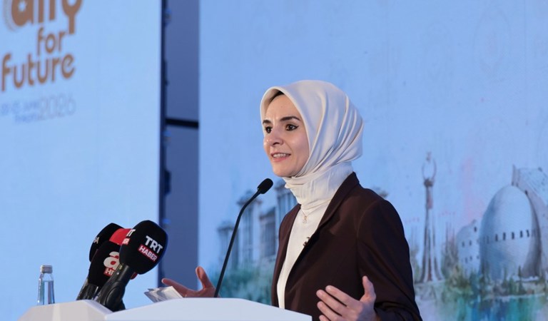 Bakanımız Göktaş, "ALLY for Future: Genç Müslüman Kadınlar Liderlik Programı"nın kapanışında konuştu
