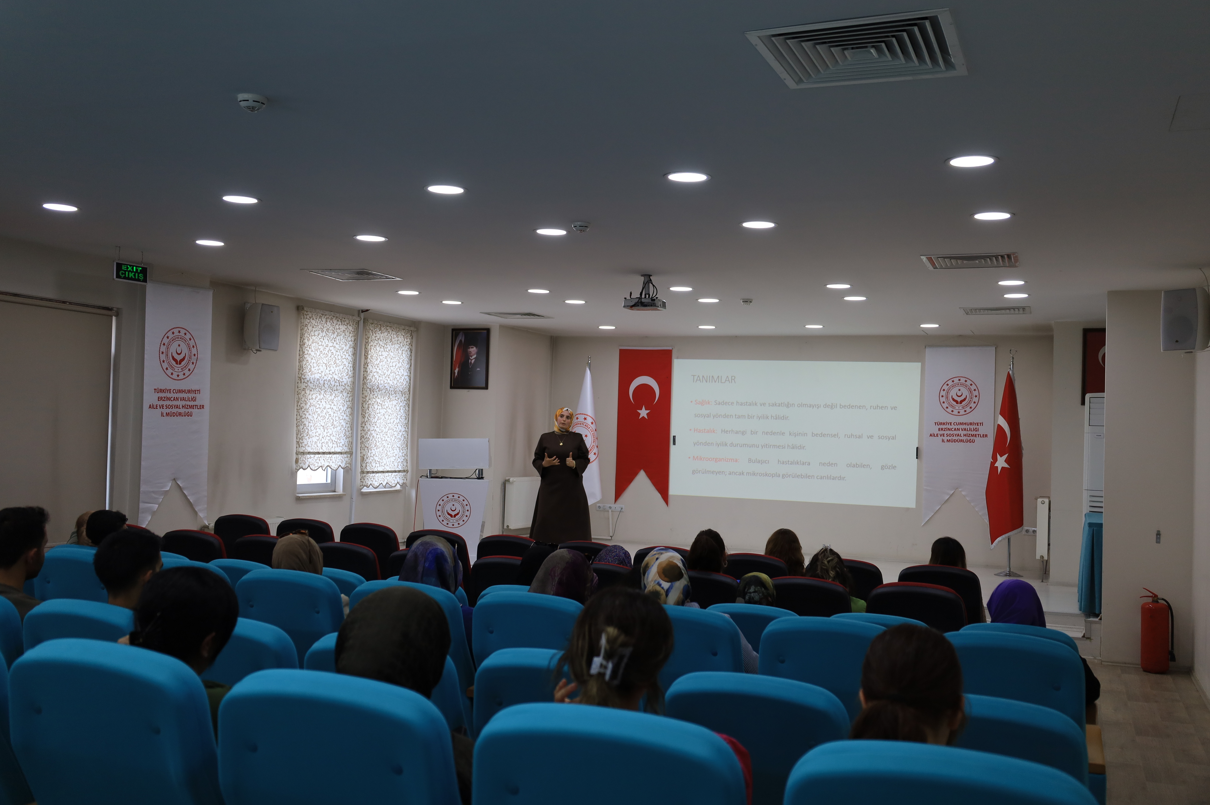 EBYÜ Doç. Dr. Safiye Yanmış Karaca tarafından “Enfeksiyon Hastalıkları ve Enfeksiyondan Korunma” konulu eğitim gerçekleştirilmiştir.