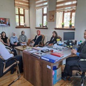  İl Müdürümüz Alper Alp, Akdağmadeni Sosyal Hizmet Merkezi Müdürlüğümüzü ziyaret ederek yürütülen çalışmalar hakkında bilgi aldı. - fotoğraf 2
