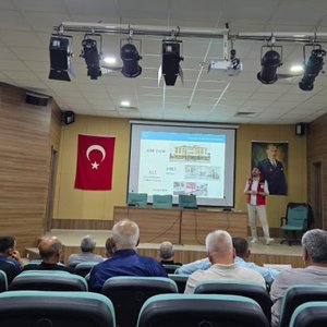 Sosyal Risk Haritası çalışmaları kapsamında mahalle muhtarlarımıza bilgilendirme ve eğitim programı gerçekleştirildi. - fotoğraf 1