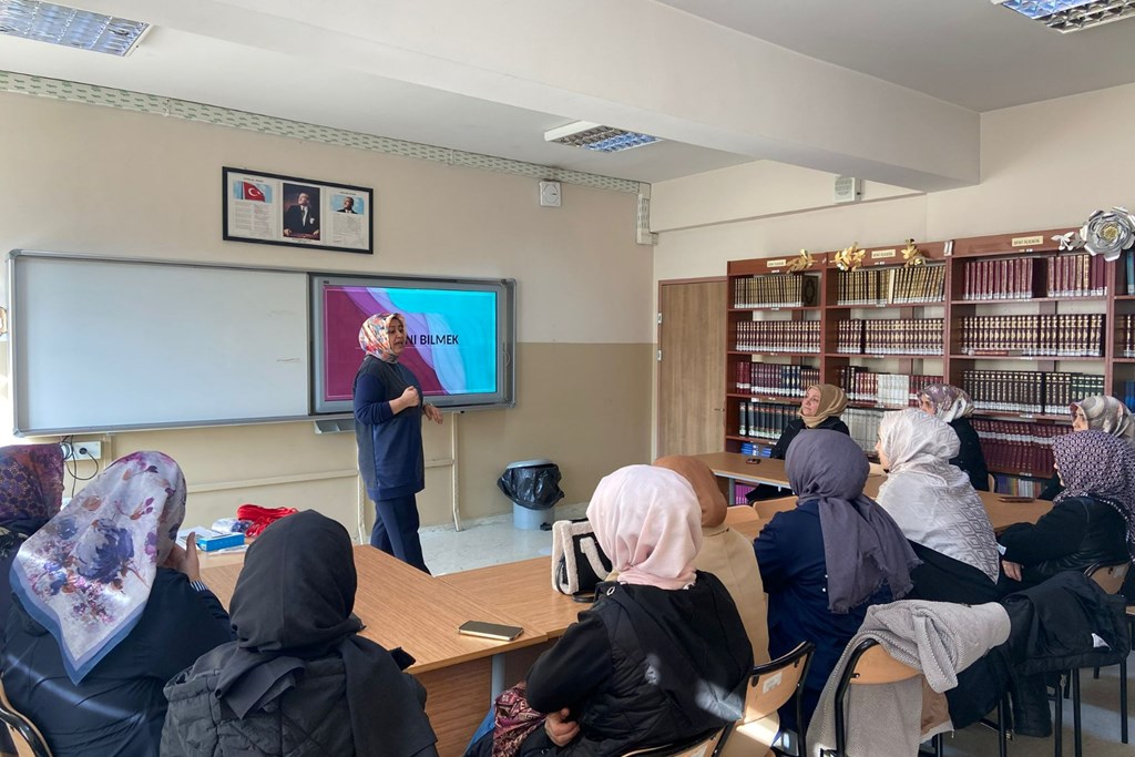 Modüler Aile Eğitim Programı kapsamında aile eğitimleri yaygınlaştırılmaya devam ediyor Aile ve Sosyal 