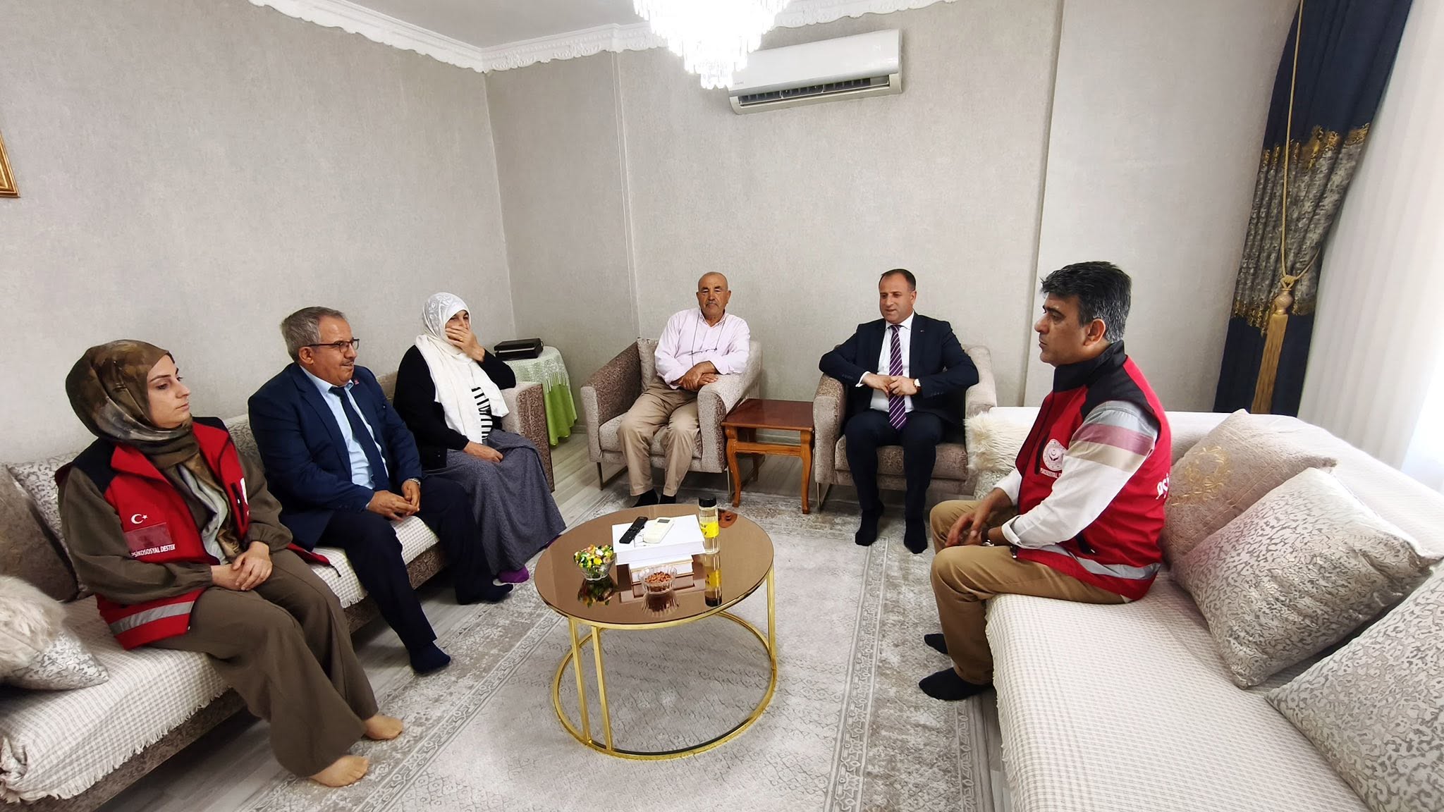 Babalar Günü vesilesiyle aziz şehidimiz Abdurrahman DURSUN’un kıymetli babası Halil DURSUN’u ziyaret ettik.