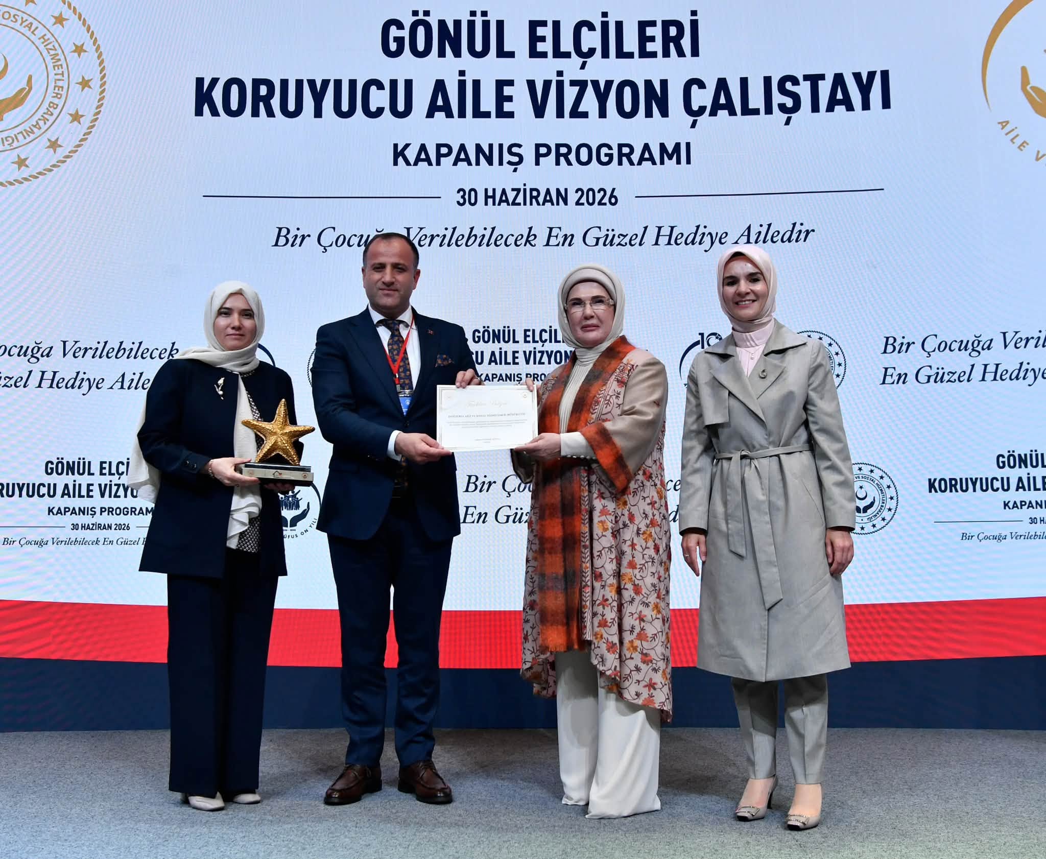 Şanlıurfa'ya Geçici Koruyucu Aile Hizmeti Özel Ödülü