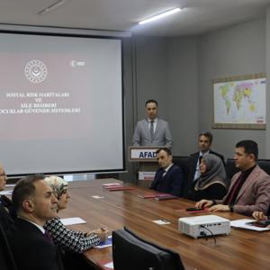 “Sosyal Risk Haritaları” çalışması kapsamında toplantı gerçekleştirildi. - fotoğraf 5