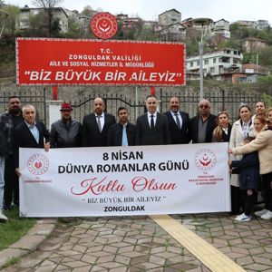 8 Nisan Romanlar Günü vesilesiyle İl Müdürümüz Sn. Mehmet Türkmen KÖSE ile bir araya gelinmiştir. - fotoğraf 1