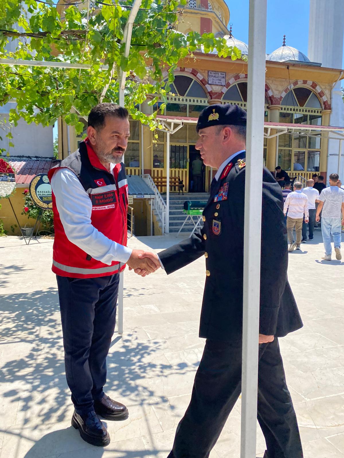 İŞ-KUR MÜDÜRÜ ÜZEYİR YILDIRIM'IN ANNESİ SON YOLCULUĞUNA UĞURLANDI