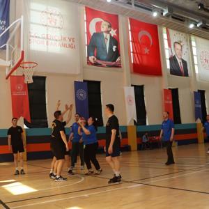 Gündüz Bakım Rehabilitasyon ve Aile Danışma Merkezinden hizmet alan özel bireylerimiz arasında basketbol maçı düzenlenmiştir.  - fotoğraf 9