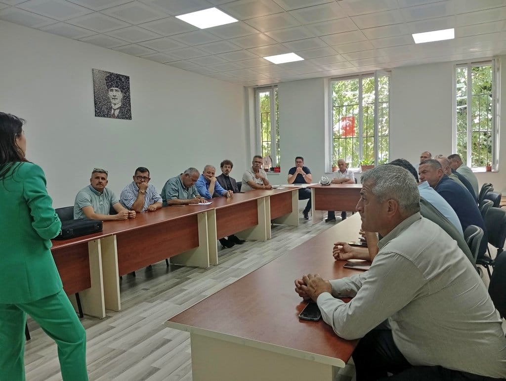 Muratlı’da Muhtarlara Yönelik Bilgilendirme Toplantısı Gerçekleştirildi