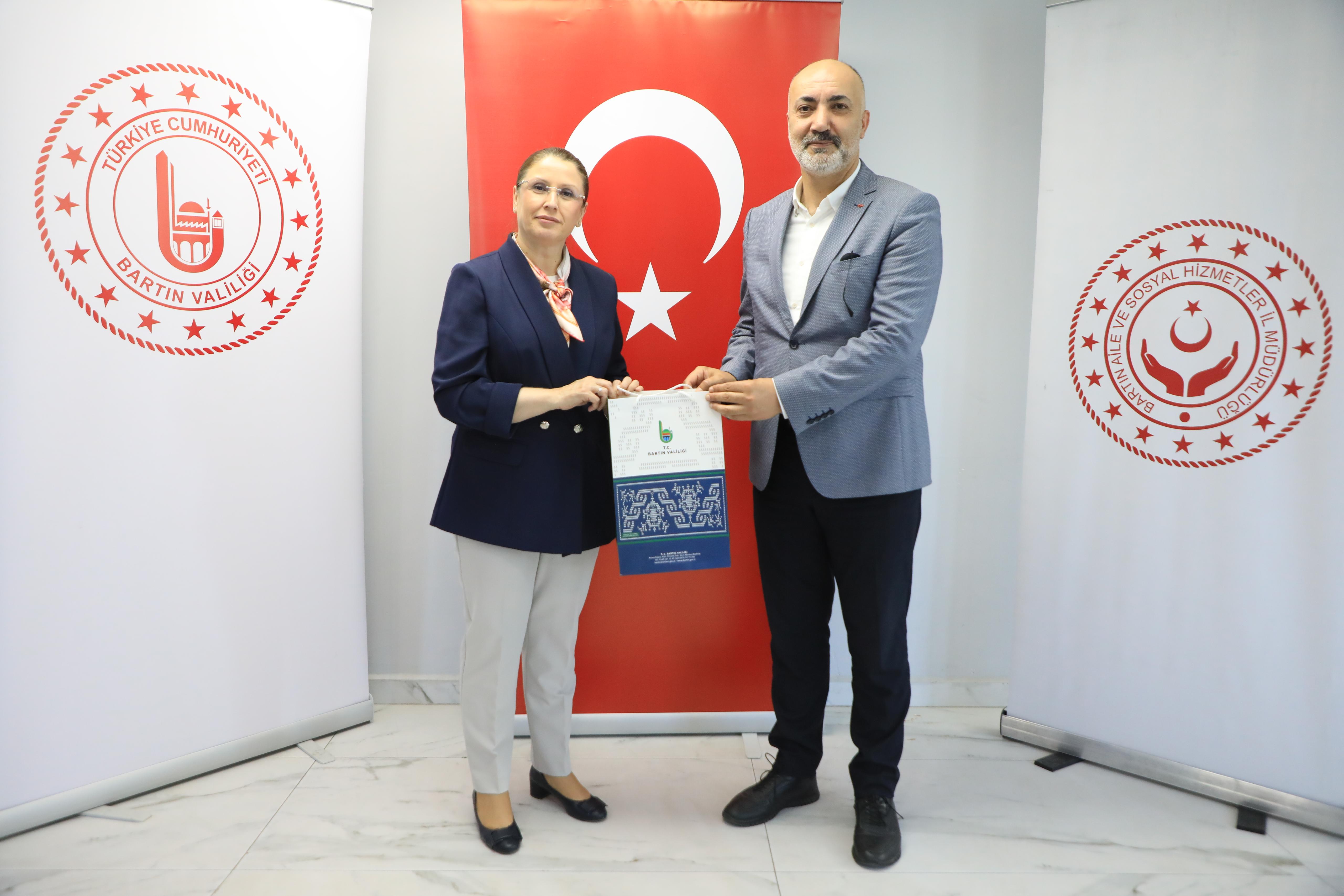 Babalar Günü Kapsamında Değerli Büyüklerimiz İle Bir Araya Gelindi - fotoğraf 3