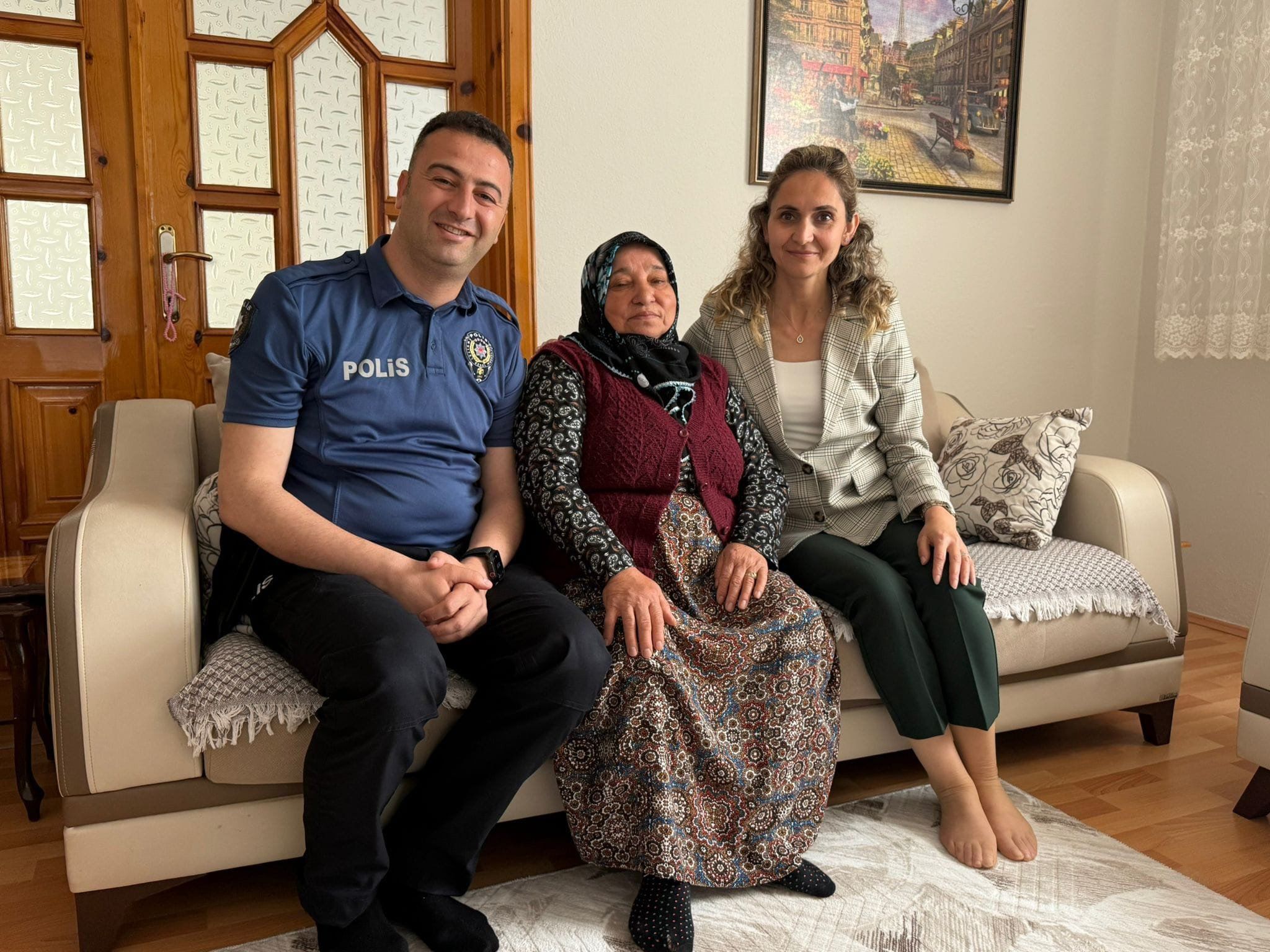 Kurban Bayramı'nda Şehidimiz Naci AKÇAY'ın Eşi Fatma AKÇAY'a Ziyare