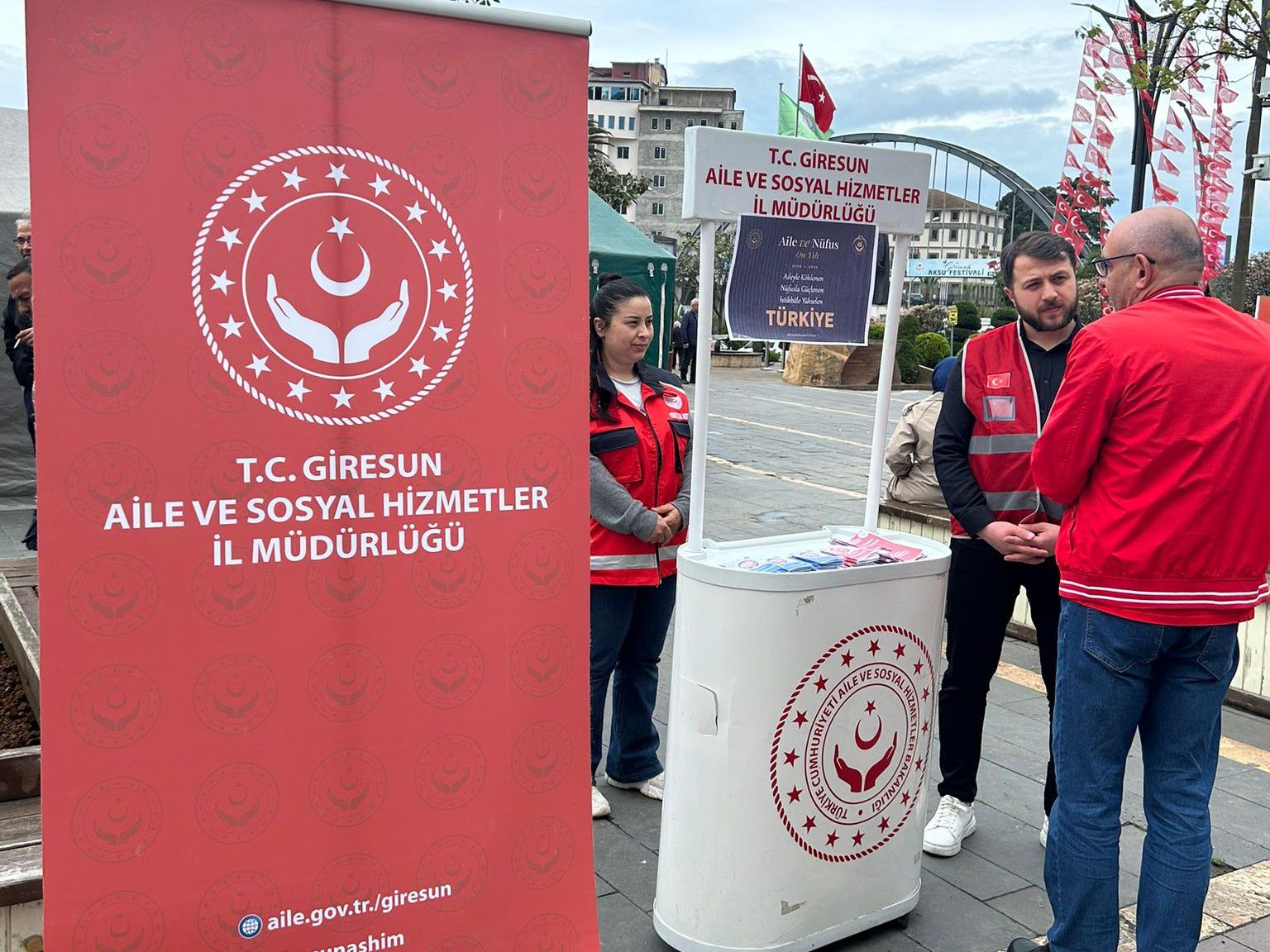 15 Mayıs Uluslararası Aile Günü Kapsamında Atapark'ta Bilgilendirme Standı Açıldı