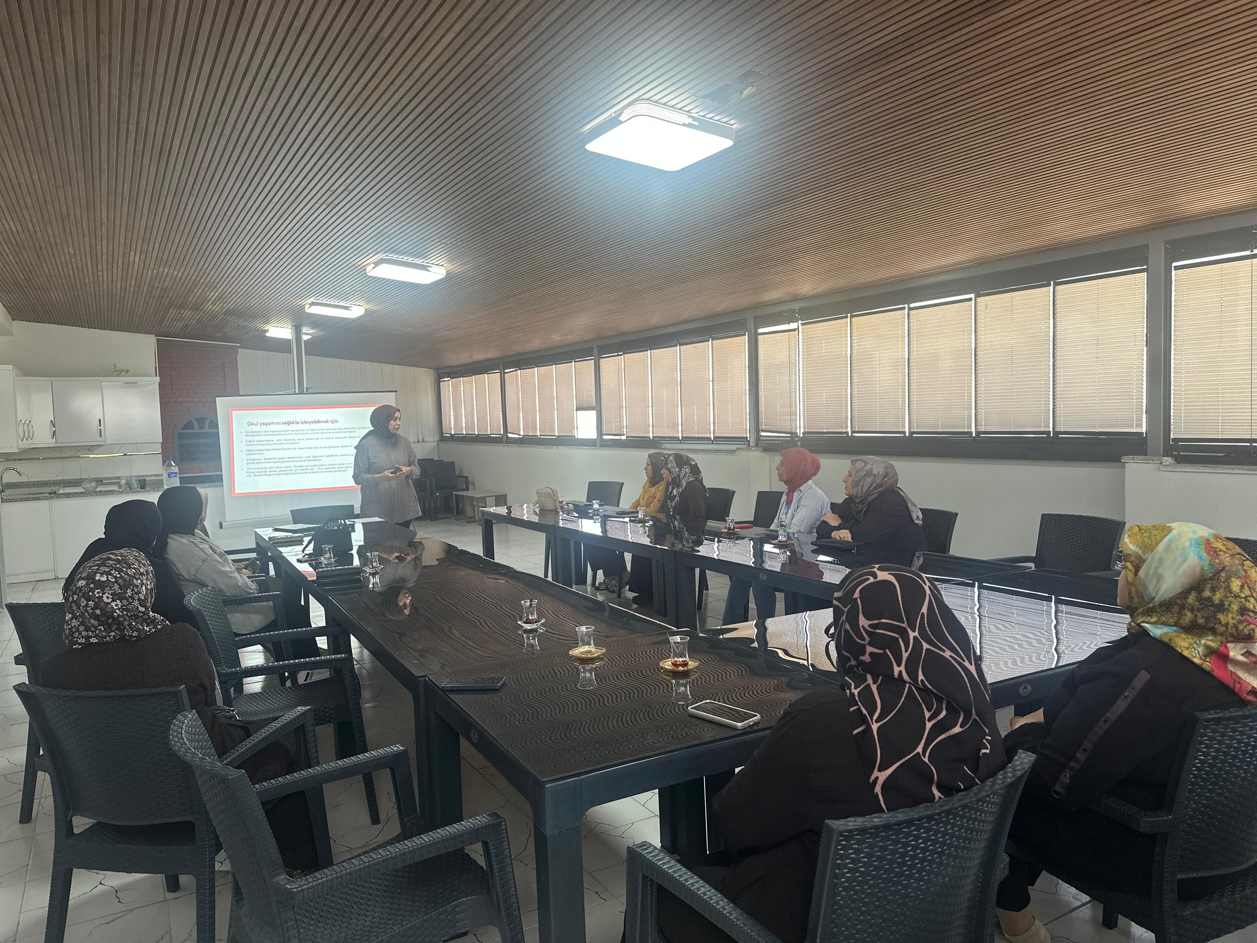İl Müdürlüğümüzden SED Hizmetinden Yararlanan Ailelere "Okul Hayatı ve Çocuk" Eğitimi