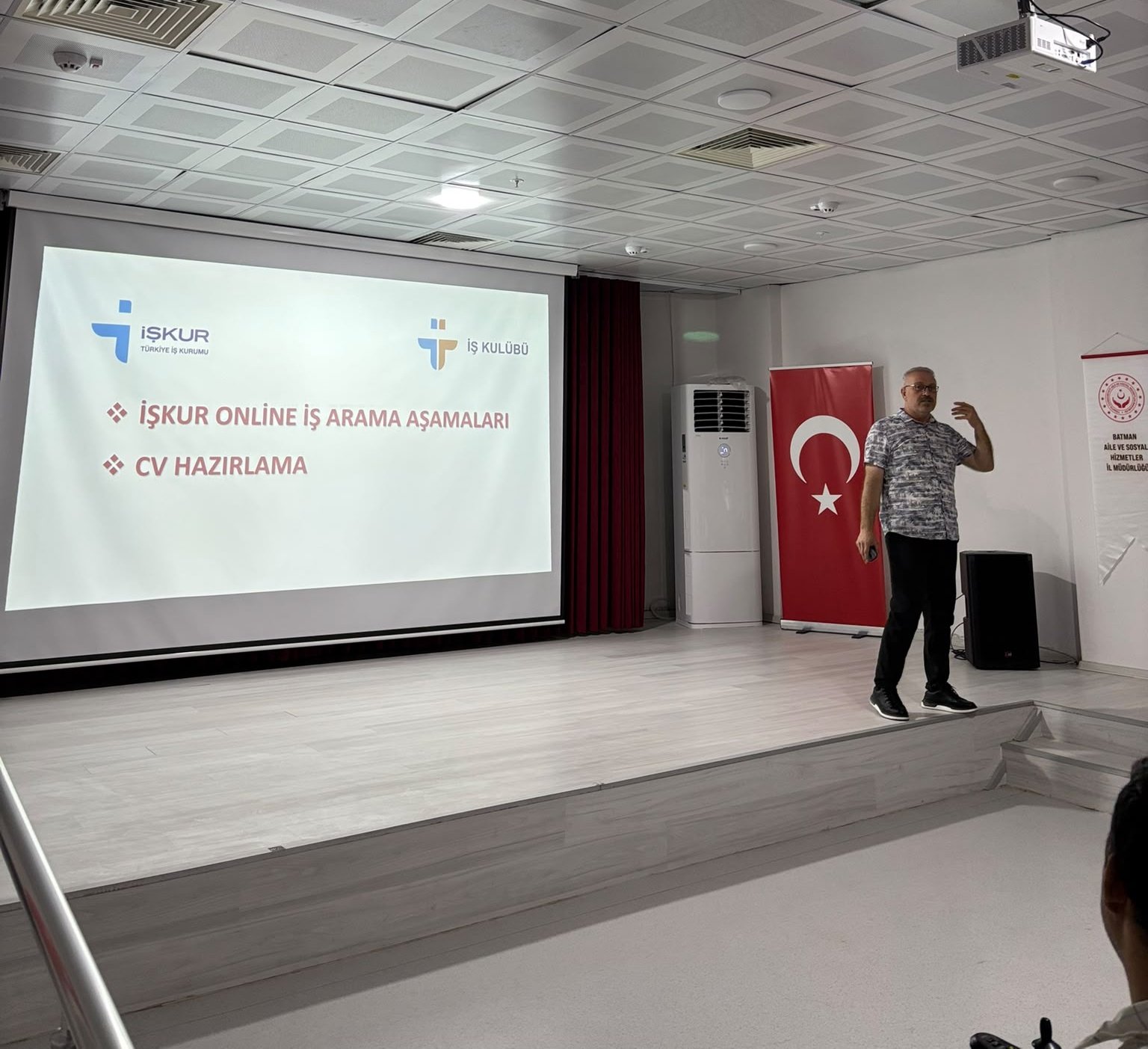 Özel Gereksinimli Bireyler ve Ailelerine Yönelik İŞKUR Bilgilendirme Semineri