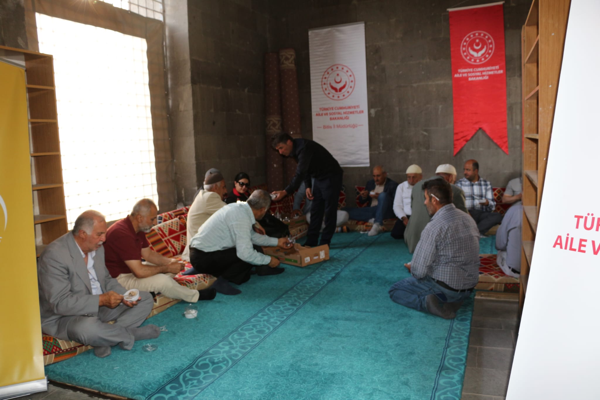 Bitlis'te VEFAHANE Projesi kapsamında yaşlılara anlamlı destek