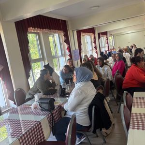 “Ergen Bireylerle Sağlıklı İletişim” konulu eğitim verilmiştir. - fotoğraf 2