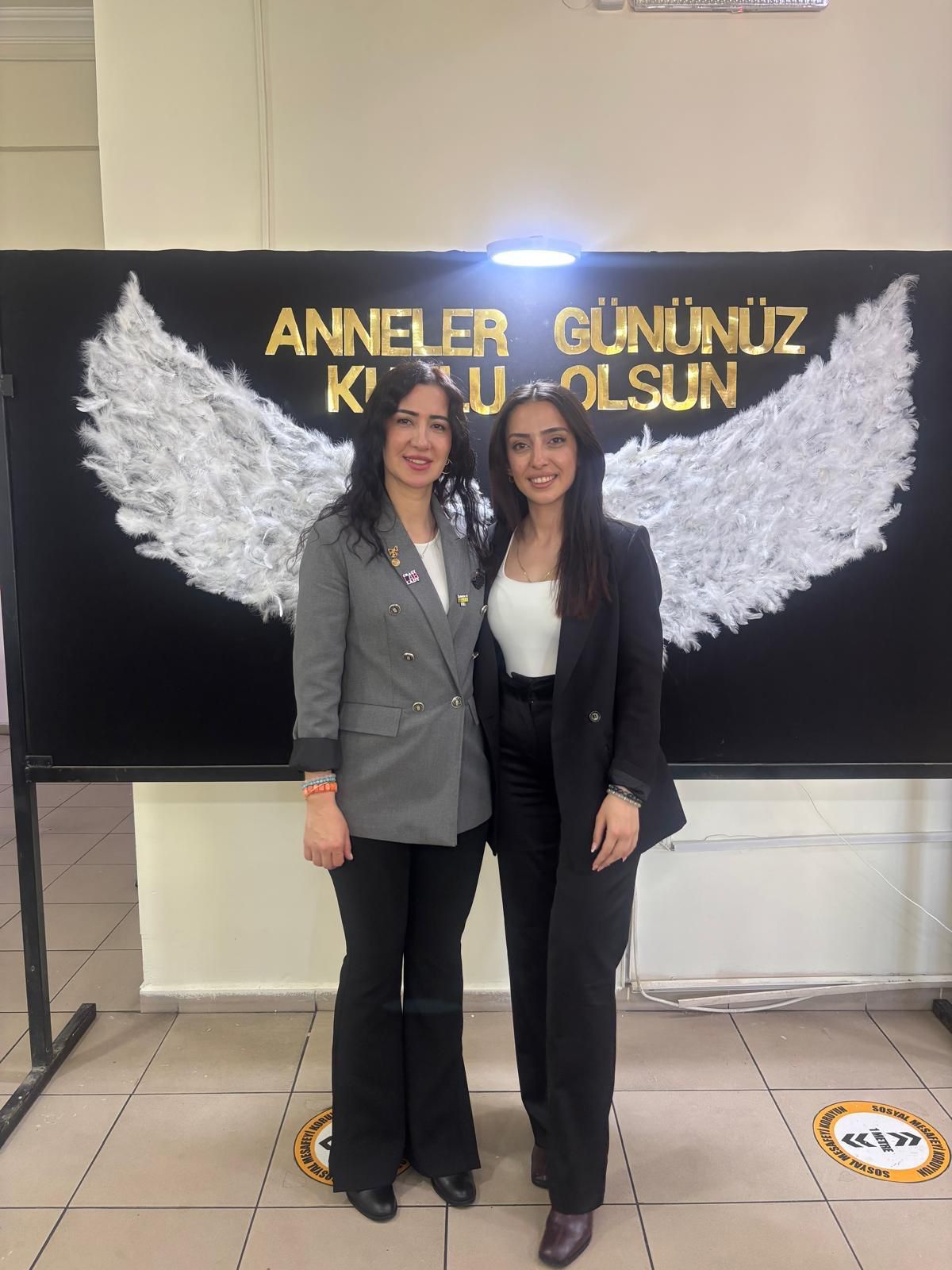 “Ergen Bireylerle Sağlıklı İletişim” konulu eğitim verilmiştir.