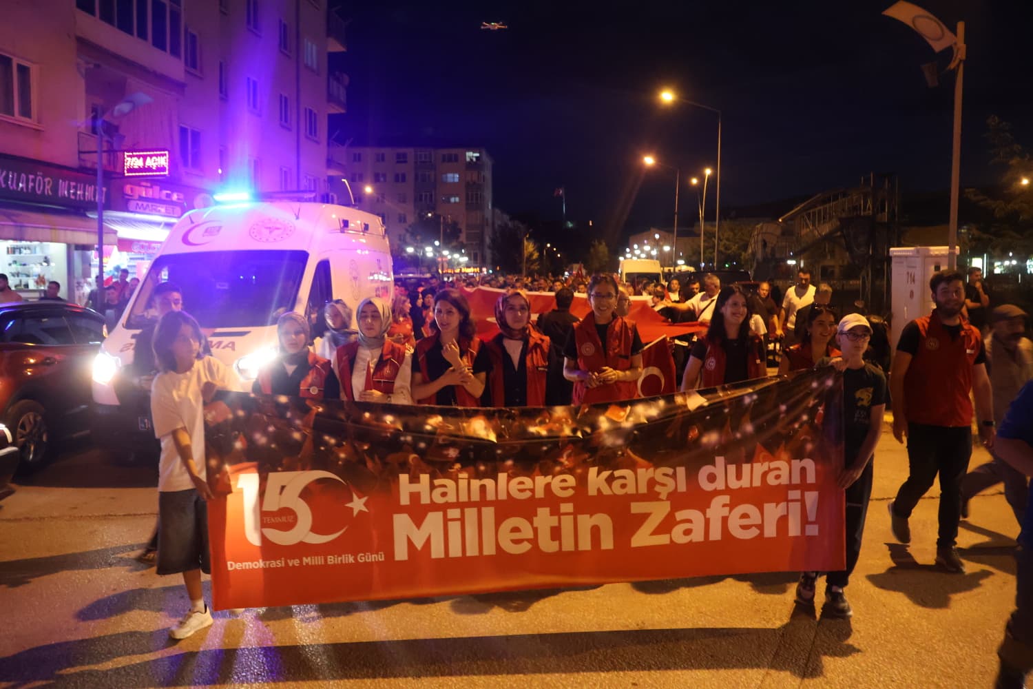 15 Temmuz Ruhu Meydanlarda Yaşatıldı