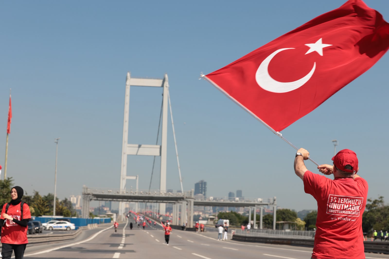 Millî İradenin İzinde Hep Beraberiz