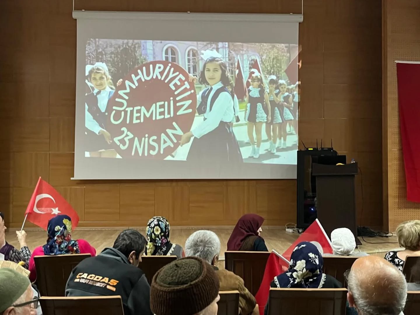 23 Nisan Coşkusu Huzurevimizde Yaşandı 