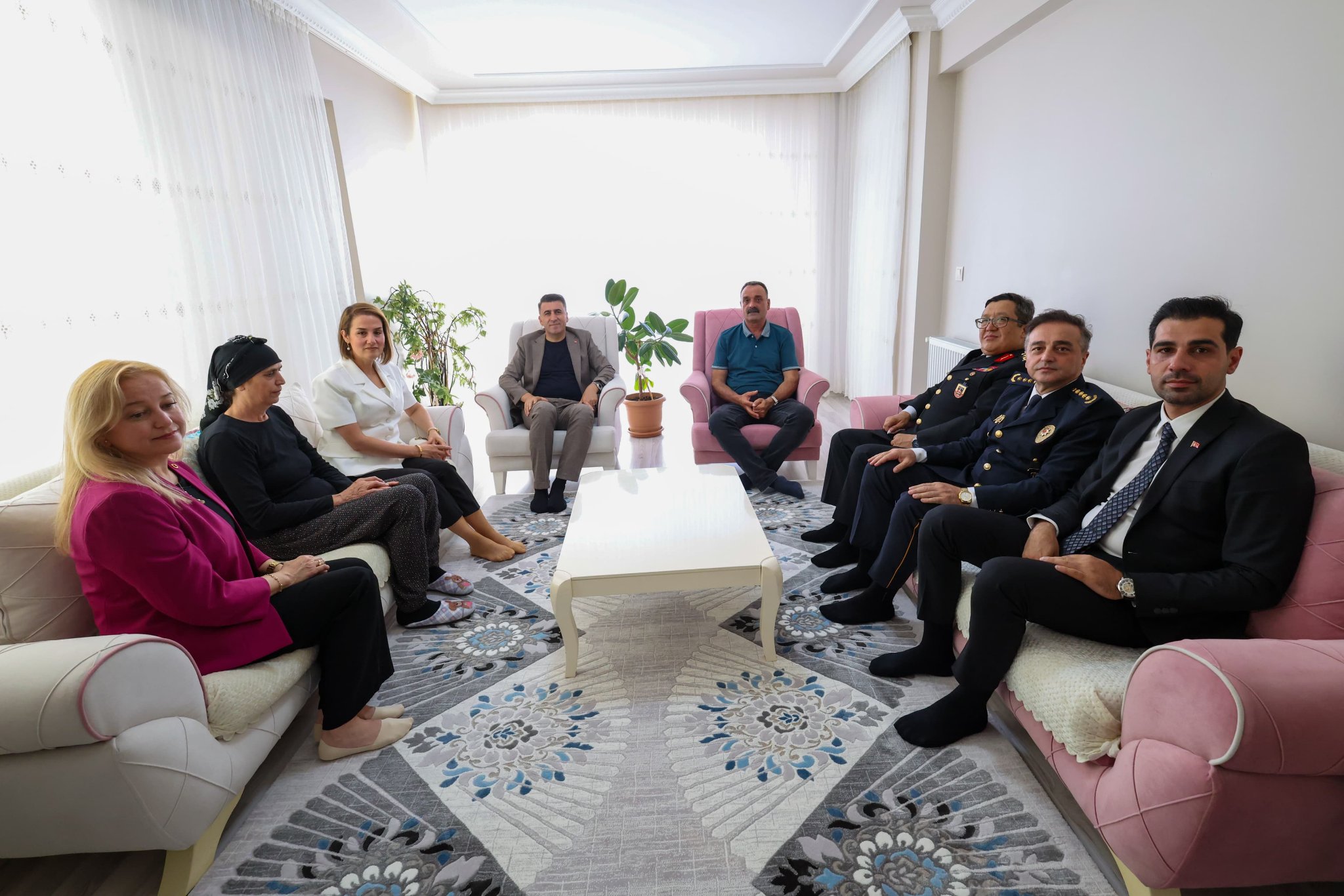 15 Temmuz Demokrasi ve Millî Birlik Günü kapsamında, Şehidimiz Ayhan Coşkun'un Kıymetli Ailesine Hane Ziyareti Gerçekleştirildi