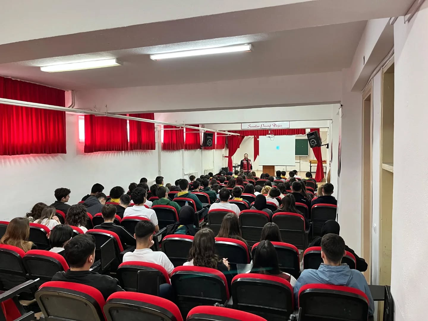 Öğrencilere Yönelik “Akran Nezaketi” ve “Dijital Bağımlılık” Farkındalık Eğitimleri Gerçekleştirildi