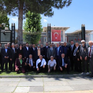 15 Temmuz Demokrasi ve Millî Birlik Anıtı Ziyaret Edildi - fotoğraf 6