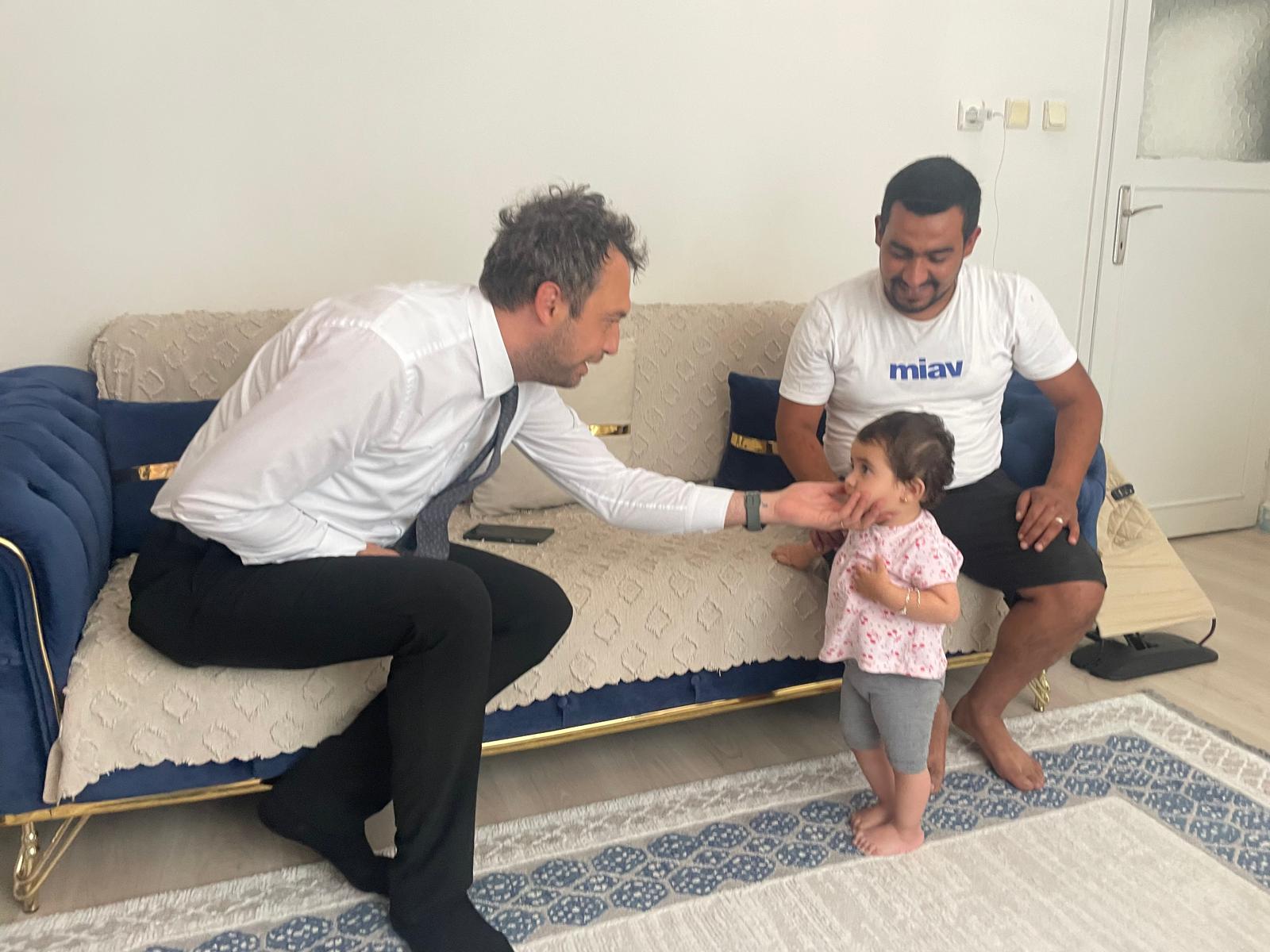 Aile ve Gençlik Fonu’ndan Yararlanan Ailelere Anlamlı Ziyaret
