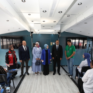 Bakanlığımız İle Halkbank İş Birliğinde Yürütülen “Yükselen Kadınlar Kendi İşim Benim İzim” Projesi Kapsamında, Yükselen Kadınlar Girişimcilik Eğitim Tırı İlimizde Katılımcılarla Buluştu. - fotoğraf 3