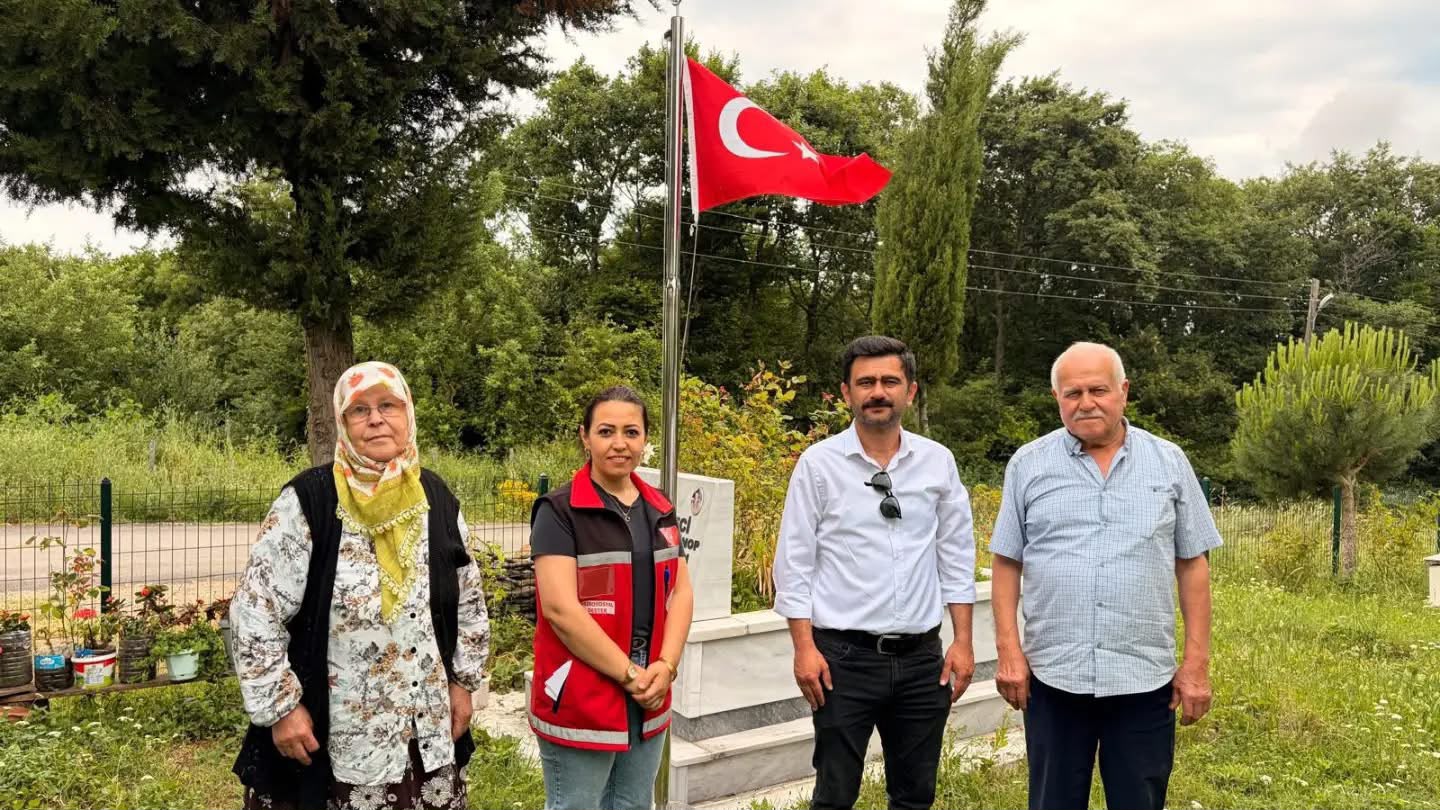 Babalar Günü'nde Şehit Babaları ve Gaziye Anlamlı Ziyaret