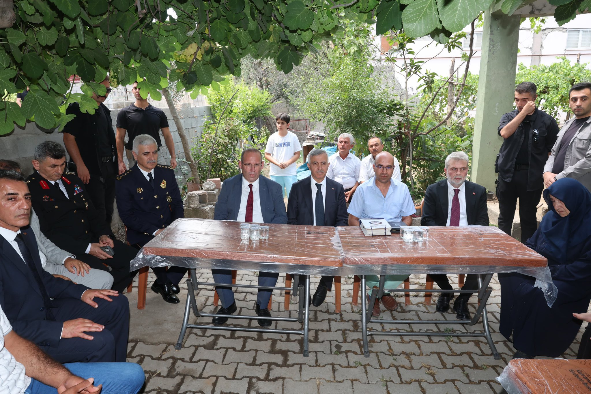 15 Temmuz Demokrasi ve Millî Birlik Günü’nde Aziz Şehitlerimiz Dualarla Yâd Edildi