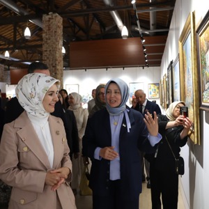 Bakanımız Göktaş, Vakıfbank'ın "İrade Bizim Zafer Bizim Sergisi"ne katıldı - fotoğraf 10