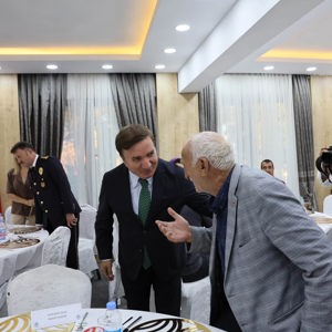 Şehit Ailelerimiz ve Gazilerimiz Onuruna Yemek Programı Düzenlendi. - fotoğraf 13