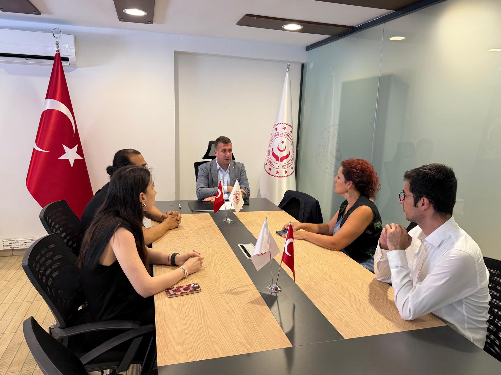 İl Müdürümüz Arif Laçin’den Çınarcık Sosyal Hizmet Merkezi’ne İnceleme ve Denetim Ziyareti
