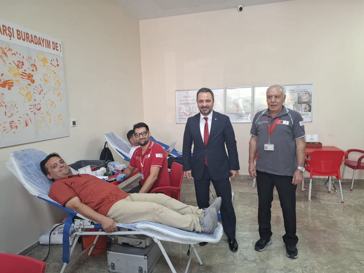 MUĞLA AİLE VE SOSYAL HİZMETLERDEN KIZILAYA TAM DESTEK 