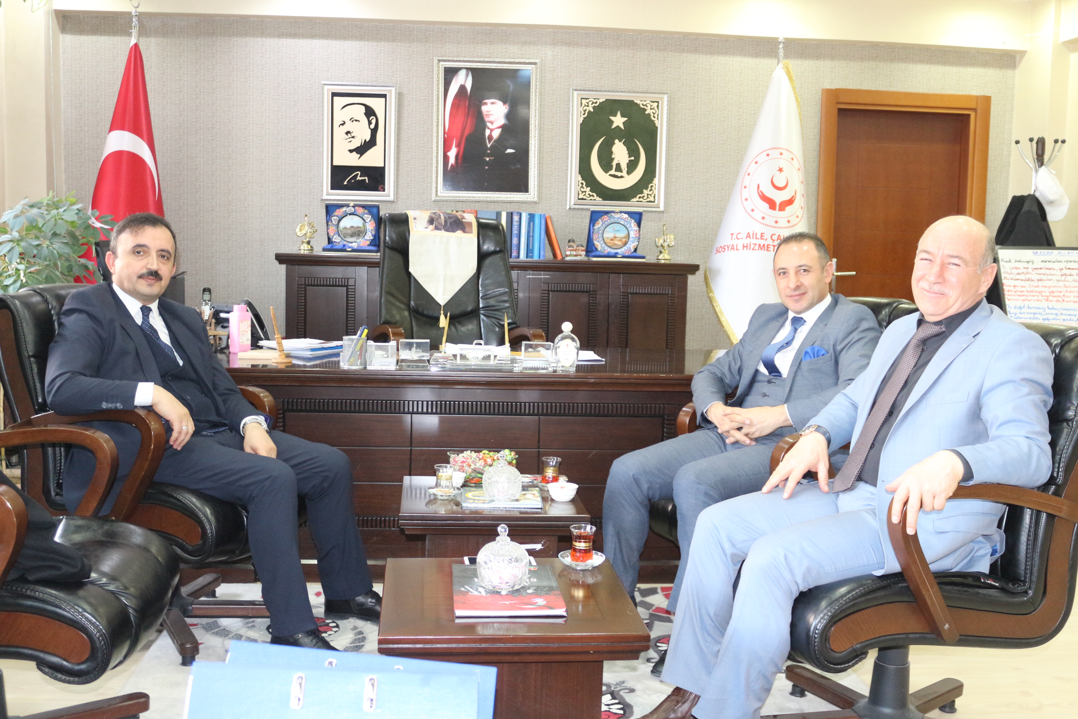 (AİÇÜ) Rektörü Yardımcısı Prof. Dr. Faruk Kaya’dan İl Müdürümüze Nezaket Ziyareti