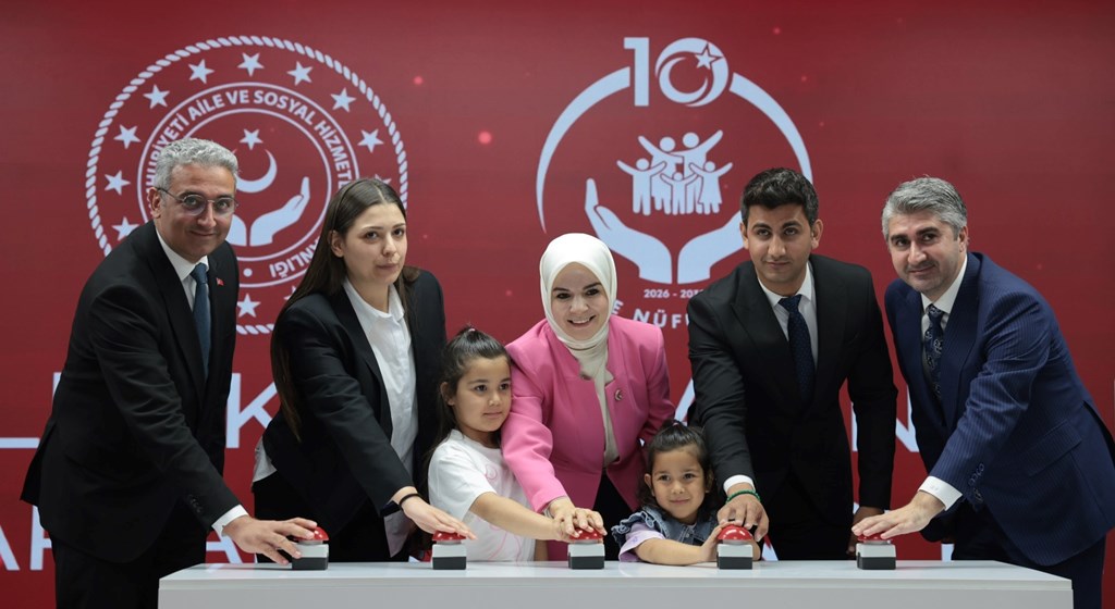 Aile ve Sosyal Hizmetler Bakanımız Göktaş, devlet korumasındaki gençlerin kamu kurumlarına yerleştirilmesi töreninde konuştu