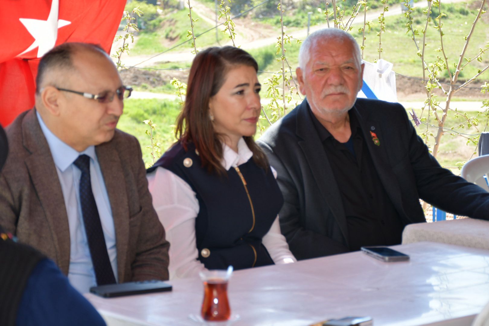 İl Müdürümüz Sayın Çiğdem AÇIKYILDIZ KAZEL, kahraman Şehidimiz J.Uzm.Çvş. Uğur ŞAHİN’in kıymetli annesi Karkız ŞAHİN’in vefatı dolayısıyla ailemizi ziyaret ederek taziyelerini iletti.