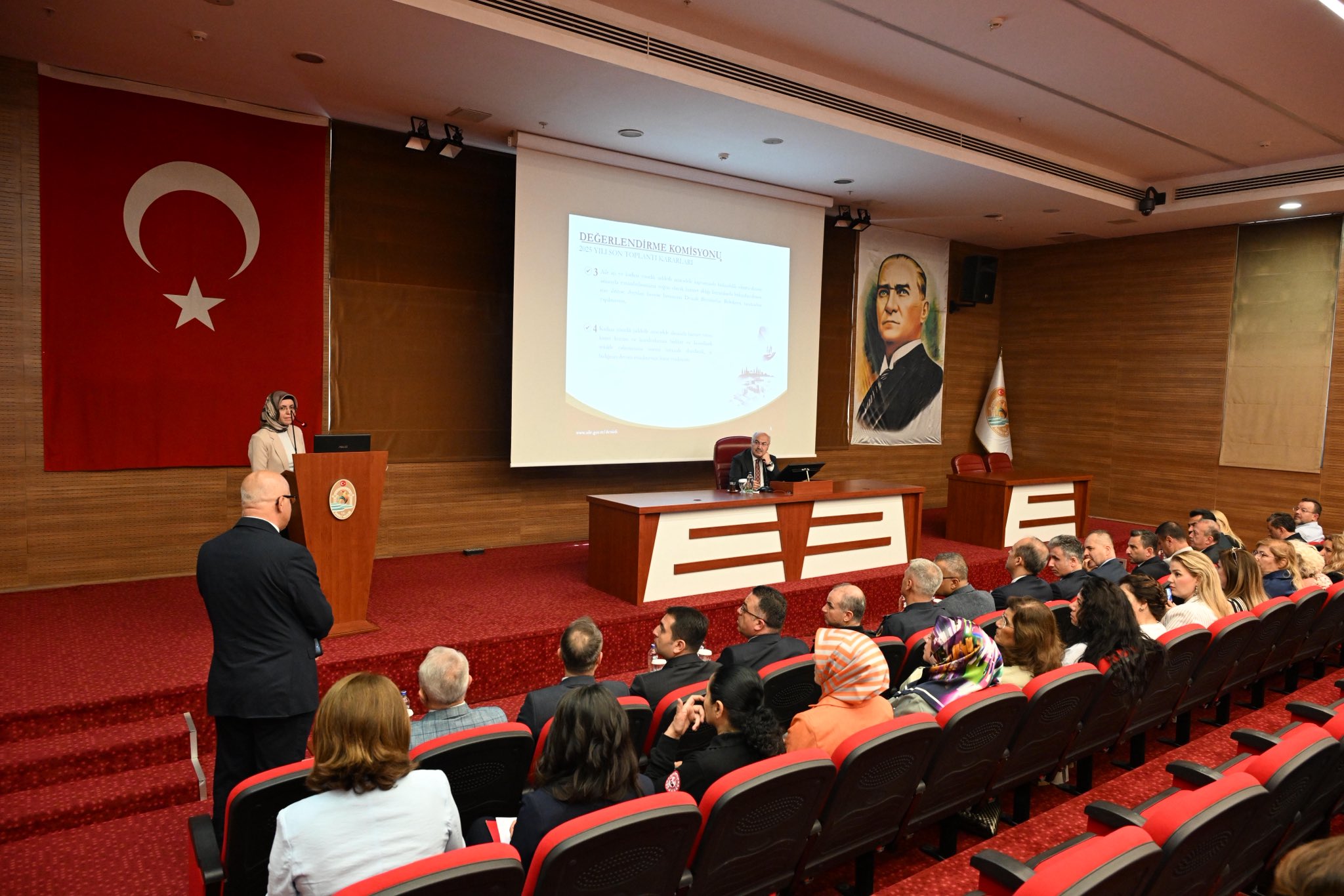 Kadına Yönelik Şiddetle Mücadele V.  İl Koordinasyon İzleme ve Değerlendirme Komisyon Toplantısı Gerçekleştirildi - fotoğraf 1