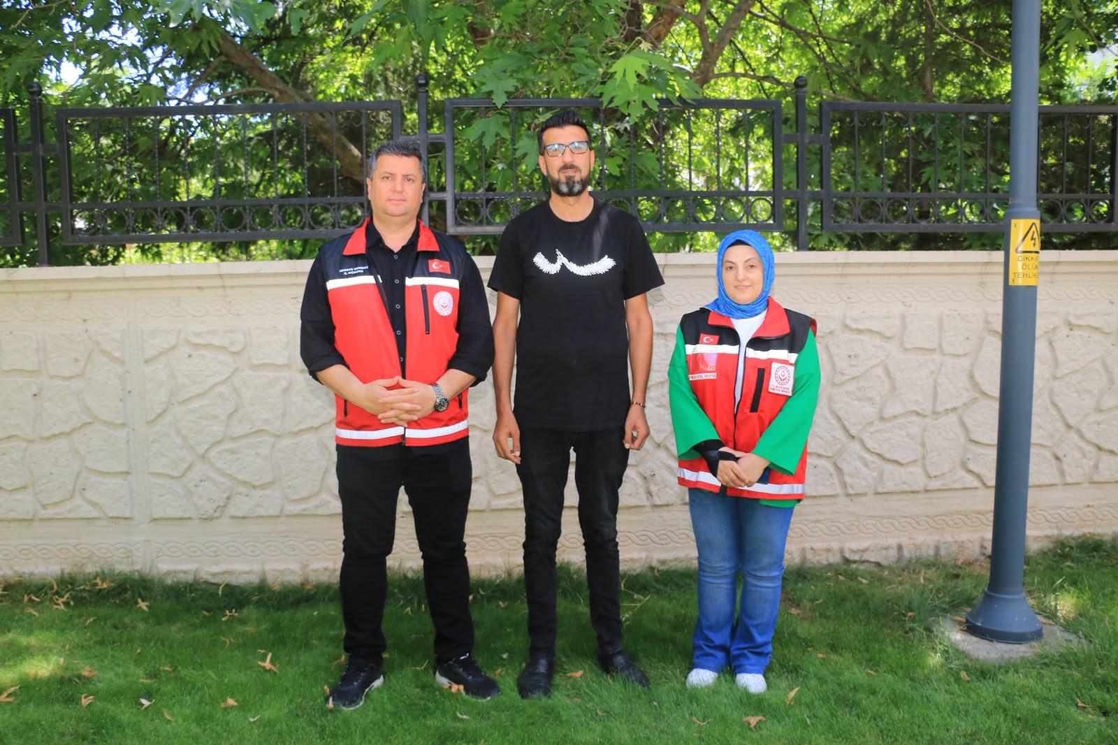 MÜDÜRÜMÜZ SAYIN SERDAR DEMİRCİ, 15 TEMMUZ GAZİMİZ  İLHAMİ UTLU'YU İŞ YERİNDE  ZİYARET ETTİ